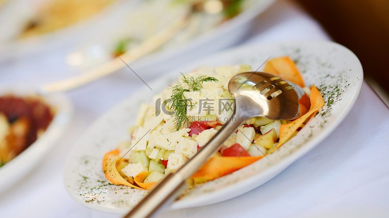 火锅底料加工设备选型：关键因素与误区解析**
